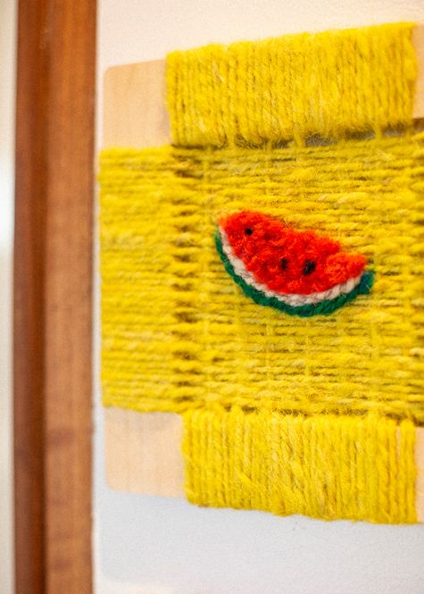 Hovedbilde Bilde med håndspunnet ull, vannmelon