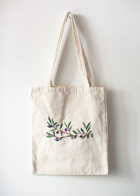 Hovedbilde Brodert veske / nett, hvit 