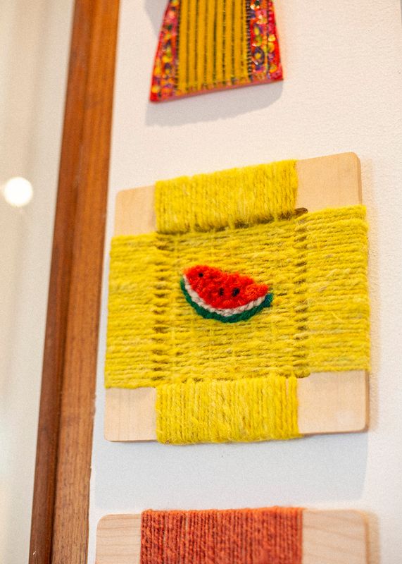 Bilde med håndspunnet ull, vannmelon